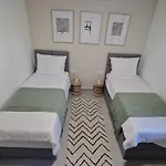 Luxury 3 Bed Sea View Penthouse