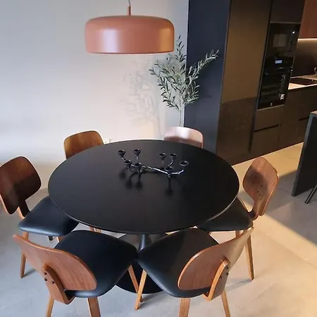 Luxury 3 Bed Sea View Penthouse *