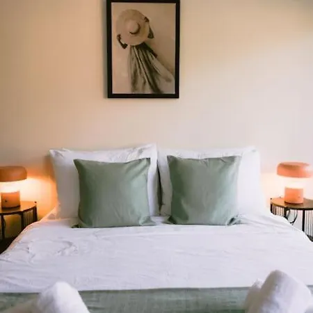 Luxury 3 Bed Sea View Penthouse *