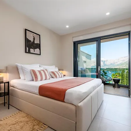 Luxury 3 Bed Sea View Penthouse Дом отдыха