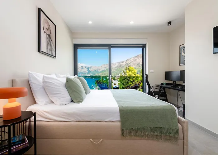 Luxury 3 Bed Sea View Penthouse Dom wakacyjny *