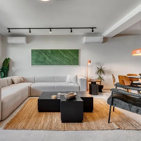 Luxury 3 Bed Sea View Penthouse Semesterbostad *